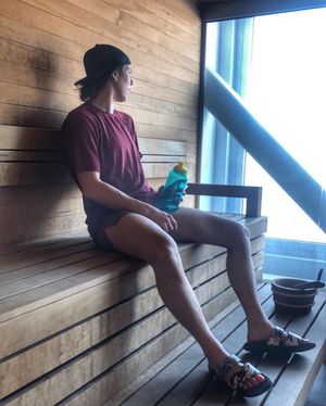 Image post by @hilaryknight on Instagram