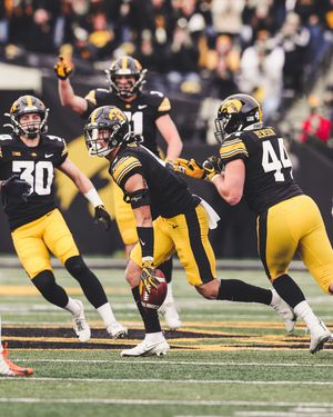 Image post by @hawkeyefootball on Instagram