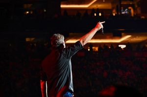 Image post by @blakeshelton on Instagram