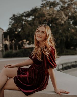 Image post by @chloermohr on Instagram