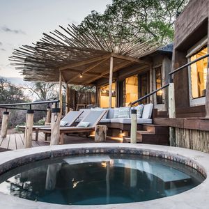 Image post by @chiawasafaris on Instagram
