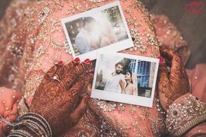 Image post by @thismodernlovephoto on Instagram