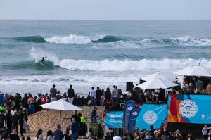 Image post by @wsl.qs on Instagram