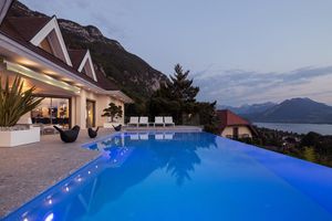 Image post by @christiesrealestate on Instagram