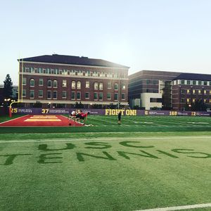 Image post by @uscmenstennis on Instagram