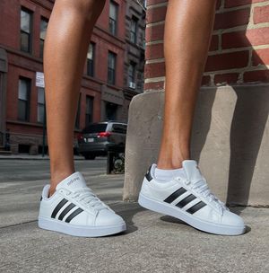 Image post by @dsw on Instagram