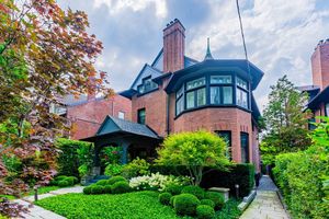 Image post by @christiesrealestate on Instagram