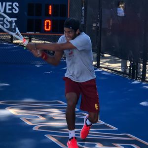 Image post by @uscmenstennis on Instagram