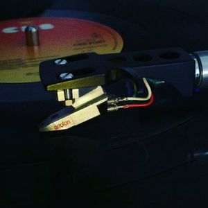 Image post by @bagoftrix on Instagram