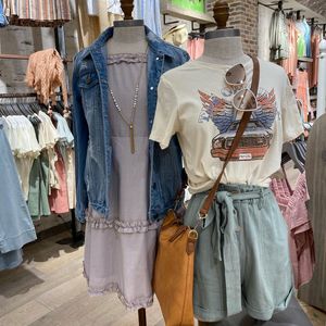 Image post by @rockinghammall on Instagram