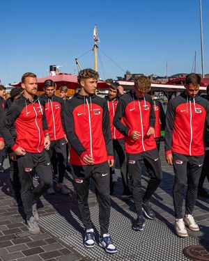 Image post by @azalkmaar on Instagram