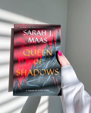 Image post by @blondiereads_ on Instagram