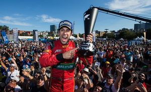 Image post by @lucasdigrassi on Instagram