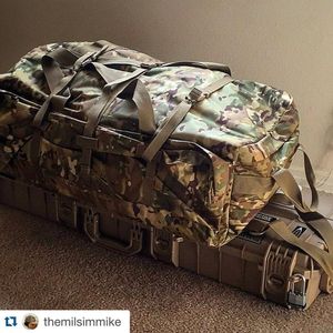Image post by @seahorsecases on Instagram