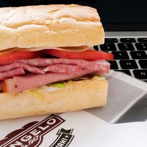 Image post by @dangelosandwiches on Instagram