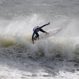 Image post by @wsl.qs on Instagram