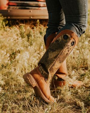 Image post by @justinboots_ on Instagram