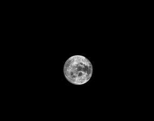 Image post by @nasaartemis on Instagram