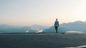 Image post by @supmilesaway on Instagram