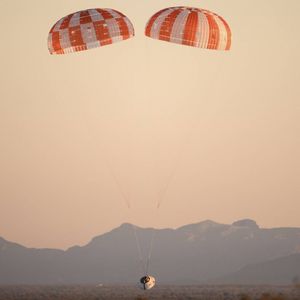 Image post by @nasaartemis on Instagram