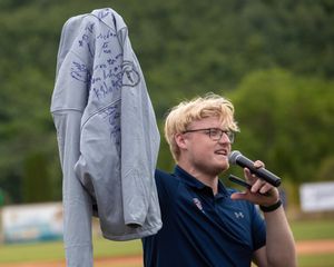 Image post by @BaseballCzech on Twitter/X