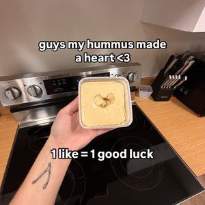 Image post by @ithacahummus on Instagram