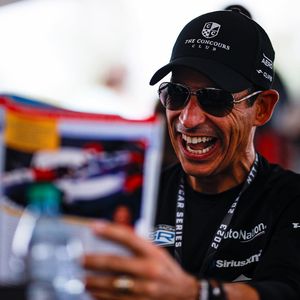 Image post by @heliocastroneves on Instagram