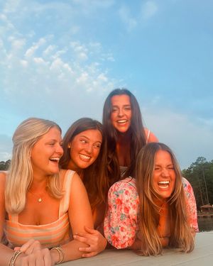 Image post by @samfordpanhellenic on Instagram