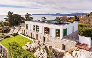 Image post by @christiesrealestate on Instagram