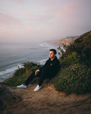Image post by @ryxnlevy on Instagram
