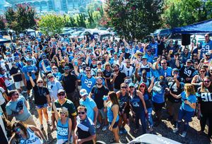 Image post by @roaringriot on Instagram