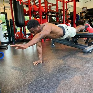 Image post by @kevinhart4real on Instagram
