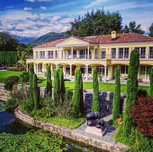 Image post by @christiesrealestate on Instagram