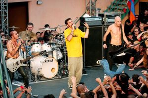 Image post by @systemofadown on Twitter/X