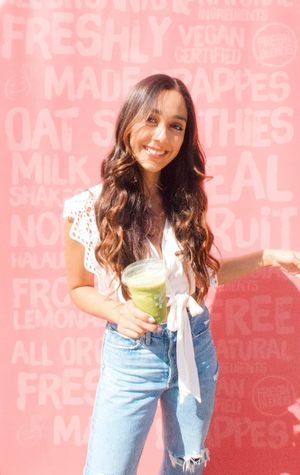 Image post by @drinkfreshblends on Facebook