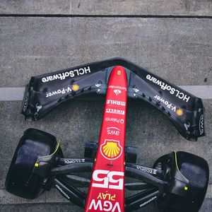 Image post by @shellmotorsport on Instagram