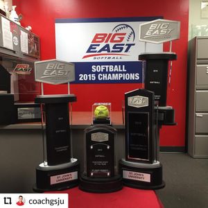 Image post by @stjohnssoftball on Instagram