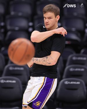 Image post by @lakers on Instagram