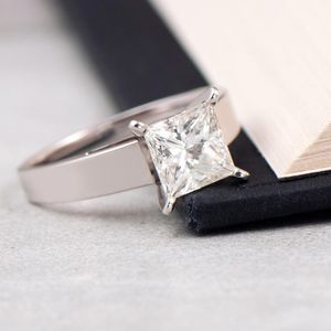 Image post by @helzbergdiamonds on Instagram