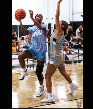 Image post by @hoopqueensto on Instagram