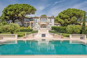 Image post by @christiesrealestate on Instagram