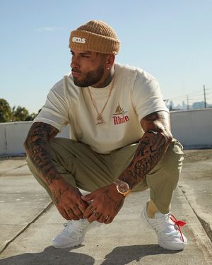 Image post by @nickyjam on Instagram