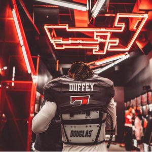 Image post by @pylon7on7 on Instagram