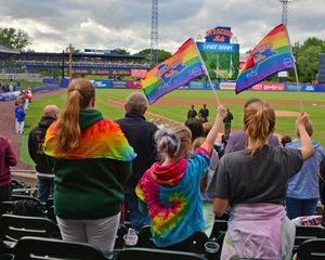 Image post by @syracusemets on Instagram