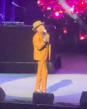 Image post by @realdlhughley on Instagram