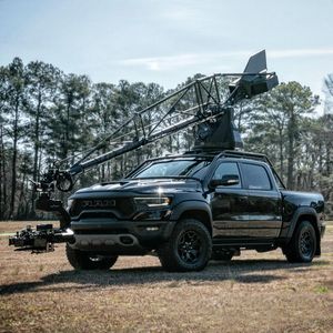 Image post by @motocrane_team on Instagram