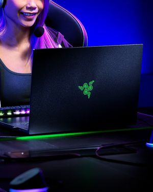 Image post by @razer on Instagram