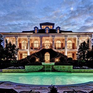 Image post by @christiesrealestate on Instagram
