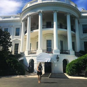 Image post by @laraleatrump on Instagram