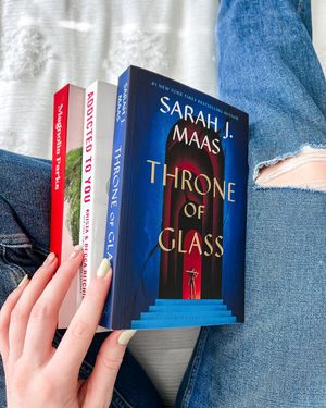 Image post by @blondiereads_ on Instagram